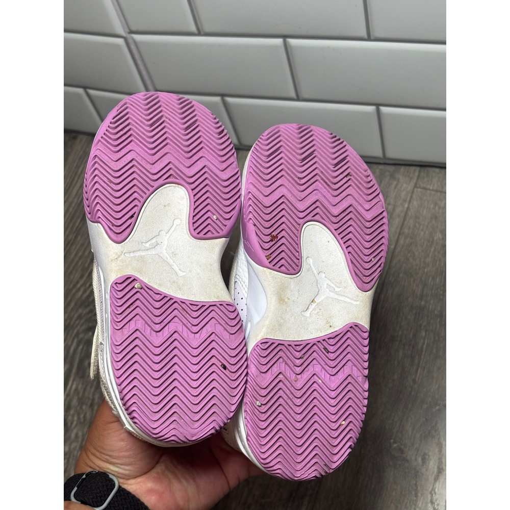 Air Jordan Max Aura 4 'White Barely Grape' DQ8403-105 11C - Picture 8 of 13